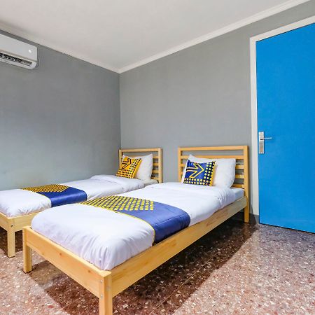 Spot On 2281 Omajo Semarang Exterior foto